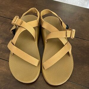 NW0T Chaco Men’s Z 1 Curry Classic Sandal Size 13.